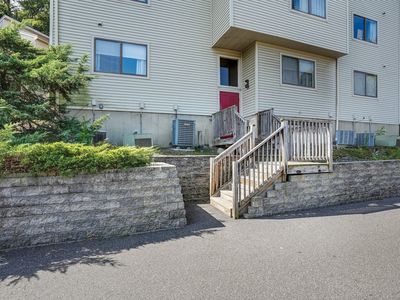 38 Padanaram Ave #6, Danbury, CT, 06811