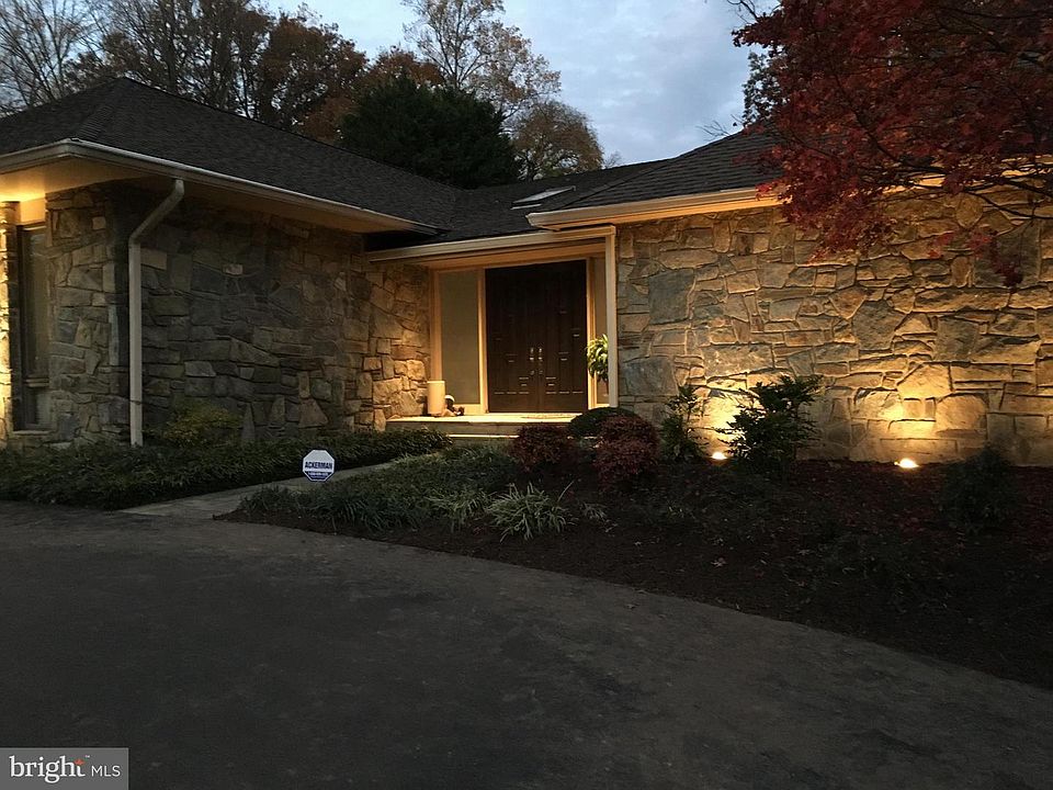 2nd image of 7005 Loch Lomond Dr