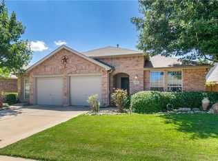 9340 Comanche Ridge Dr, Fort Worth, TX 76131