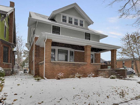 2nd image of 317 Carlton Ave SE