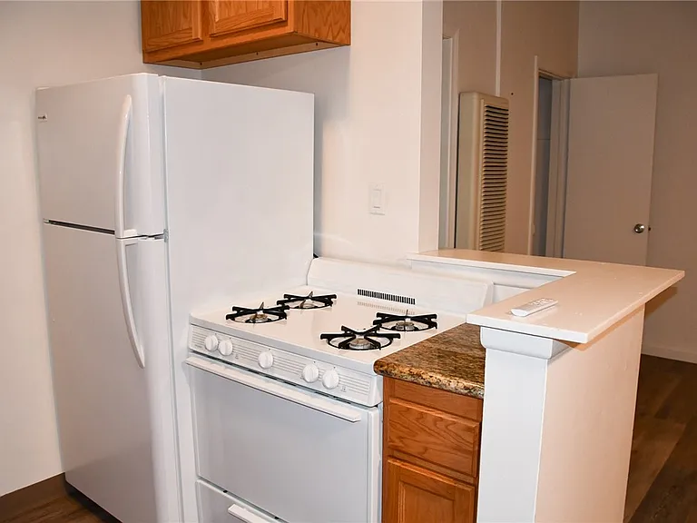 1637 W Malvern Ave #1637 — Photo 4