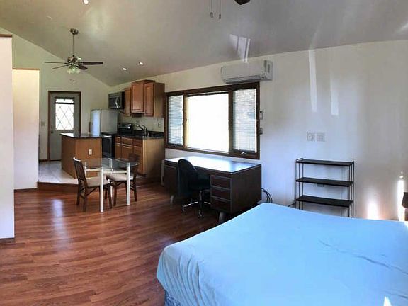 4th image of 1200 Woodcrest Dr #1