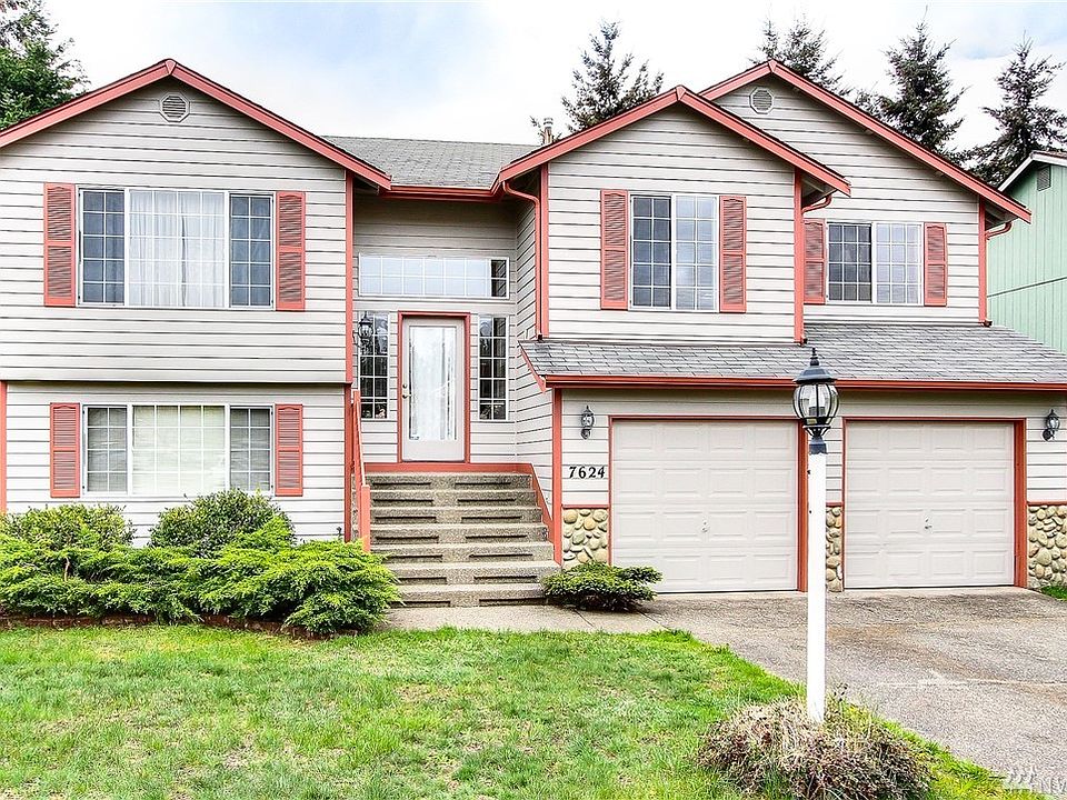 1st image of 7624 189 St Ct E