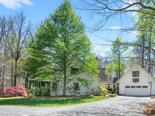 257 Jones Cove Rd, Asheville, NC 28805
