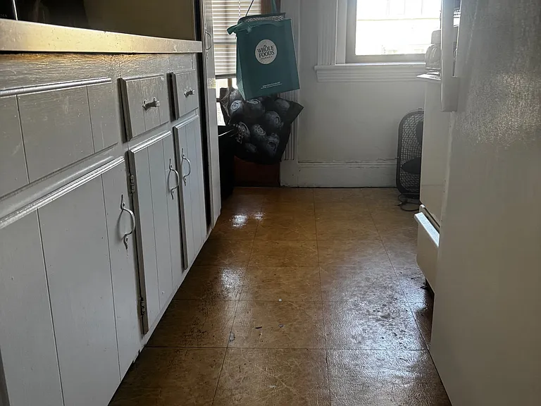 3-15 Carol Avenue — Photo 11