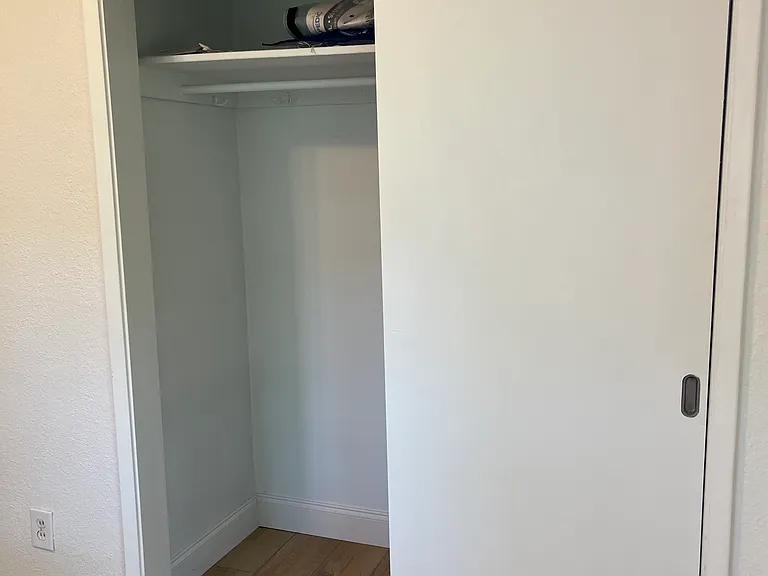 Magnolia Dr — Photo 10