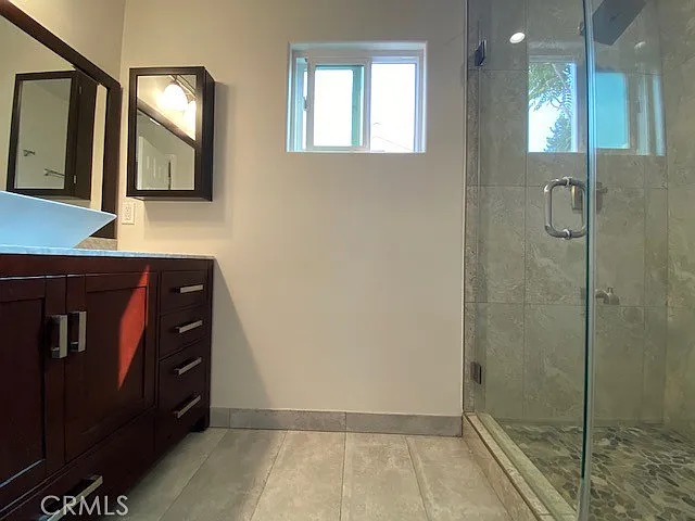 6657 Enfield Ave — Photo 20
