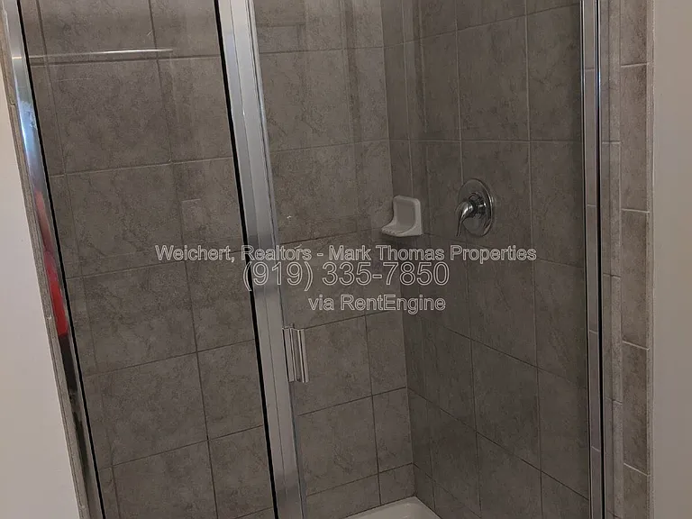 1035 Manorhaven Dr — Photo 11