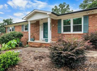 266 Northwest Rd, Hickory, NC 28601