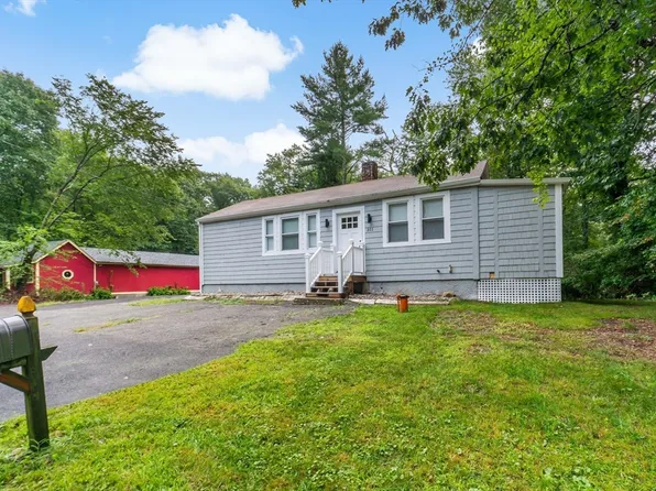 311 Winthrop St, Rehoboth, MA 02769