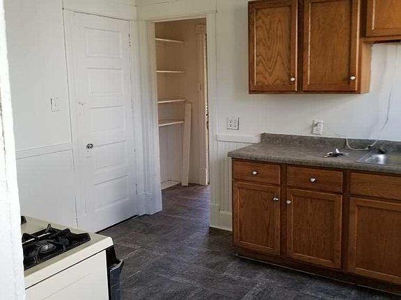 3rd image of 1619 S 4th St