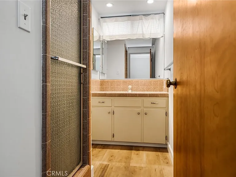 243 N Grand St — Photo 20
