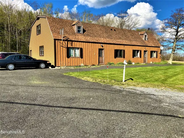 413 Mohawk Trl, Drury, MA 01343