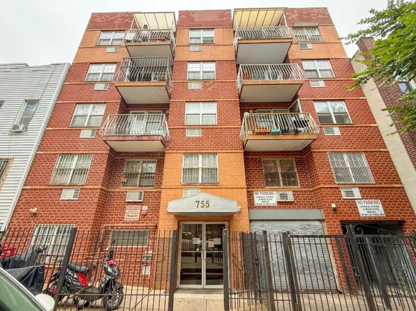 755 40th Street 3A image 23 of 24