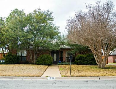 1921 N Lake Trl, Denton, TX, 76201