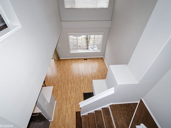 4th image of 9041 W Heathwood Cir #9041