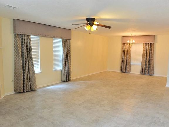 2nd image of 5922 Shining Leaf Ct
