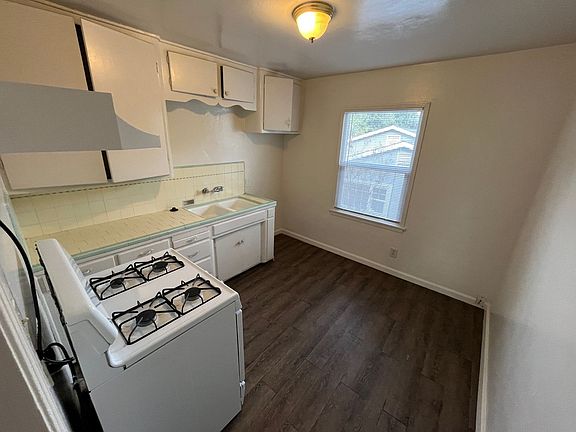 5th image of 267 W Belleview Ave APT 15