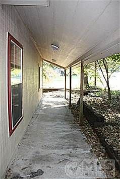 3rd image of 380 Cumberland Cir