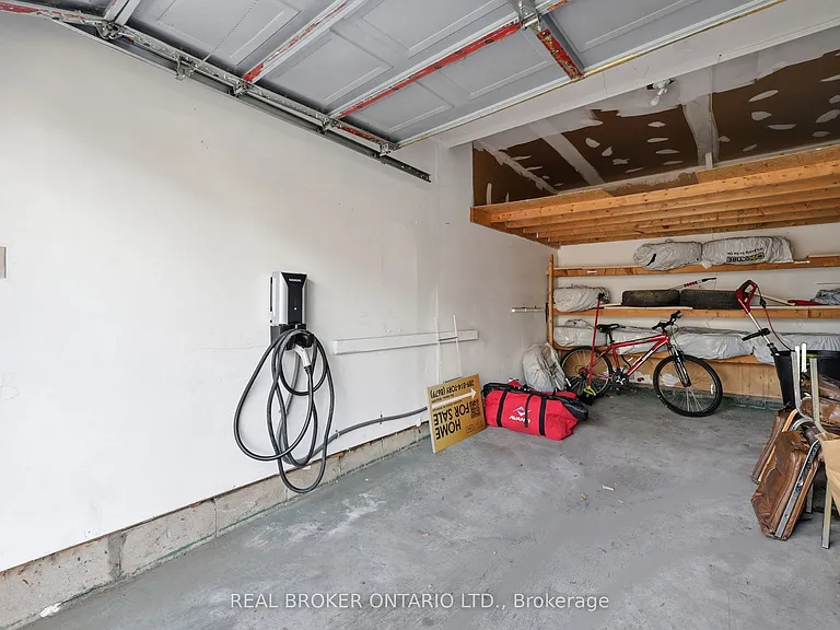 262 Kenora Ave #29 — Photo 27