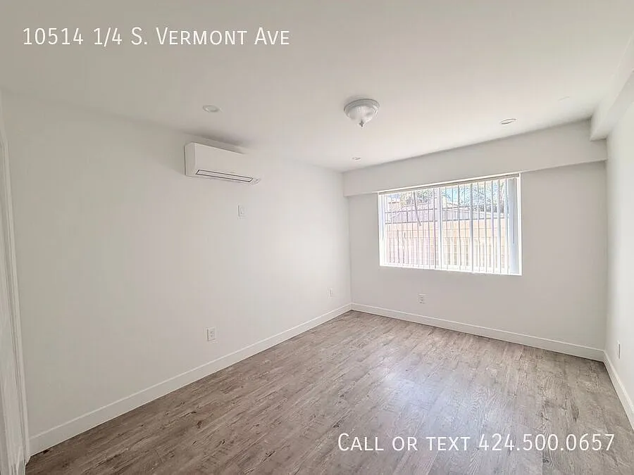 Spacious & Renovated 3BR/1BA in South LA | Private Patio & A/C — Photo 4