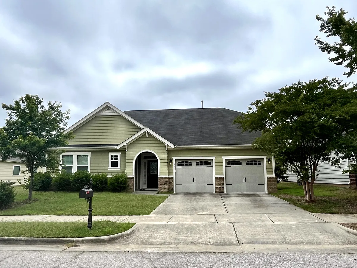Building Photo - 706 Tranquil Sound Dr