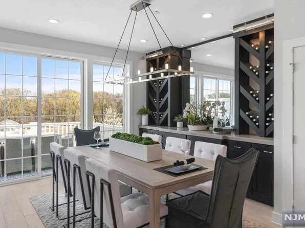 2 Bittersweet Ter, Montvale, NJ 07645