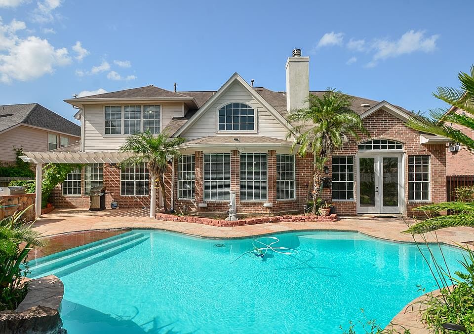 1st image of 2026 Crisfield Dr