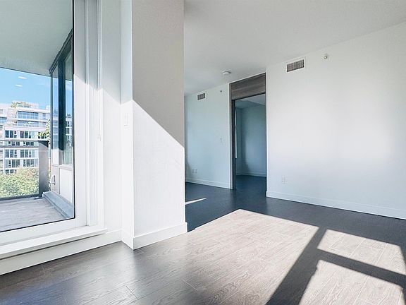 5th image of 3300 Ketcheson Rd #707