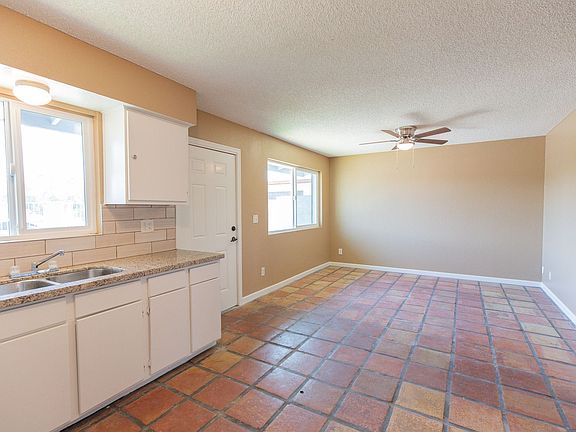 4th image of 1324 E Peoria Ave #B