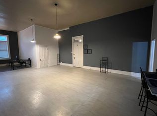 26 W Main St, Cameron, WV 26033