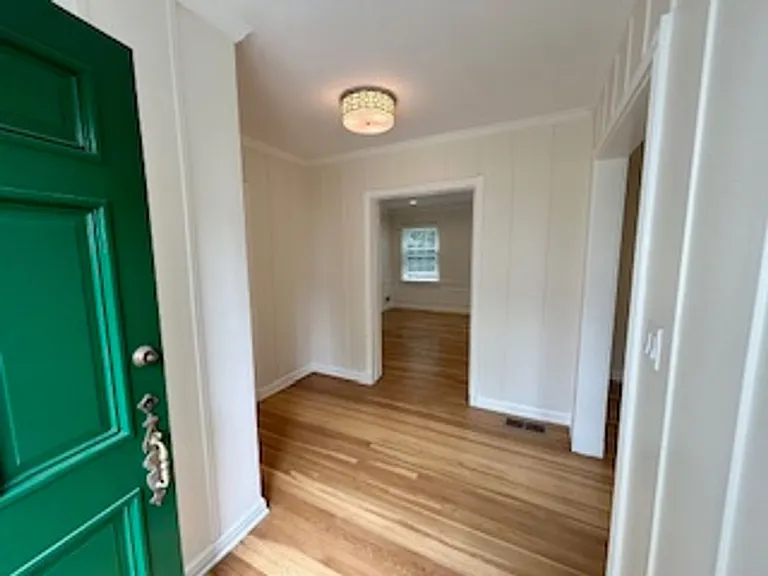 9750 Newman St — Photo 13