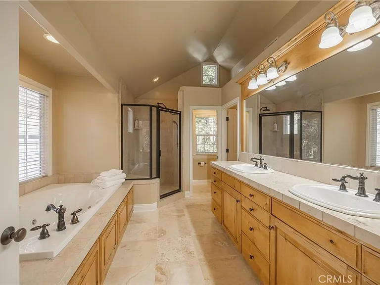 173 Grizzly Rd — Photo 16