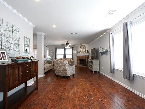 2nd image of 2313 Malone Dr