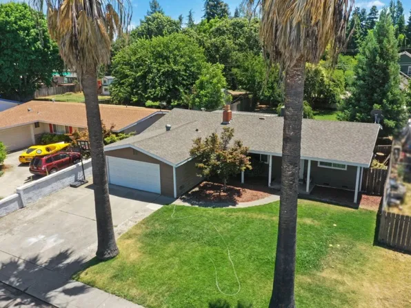 4648 E Eastview Dr, Stockton, CA 95212