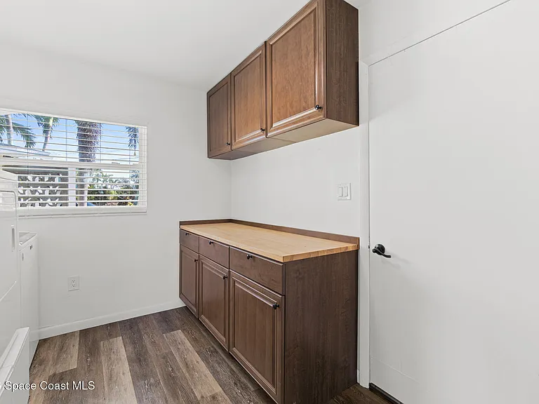 401 Milford Point Dr — Photo 16
