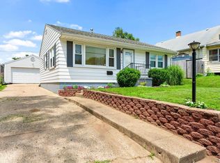 1309 S 14th St, Pekin, IL 61554