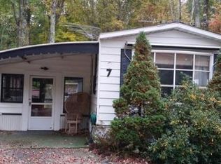 7 1st St, Brookfield, MA 01506