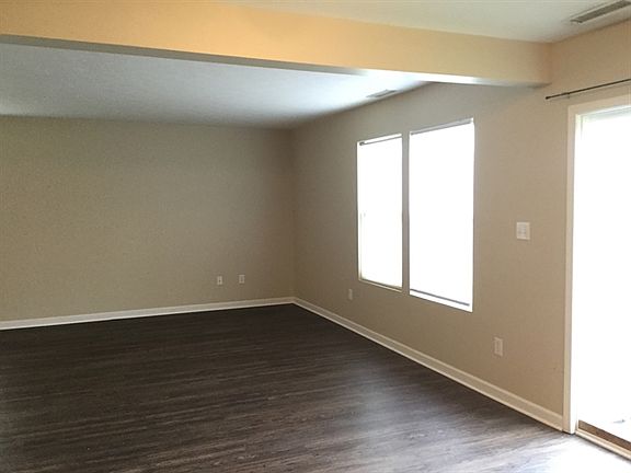 3rd image of 4107 Apple Creek Dr