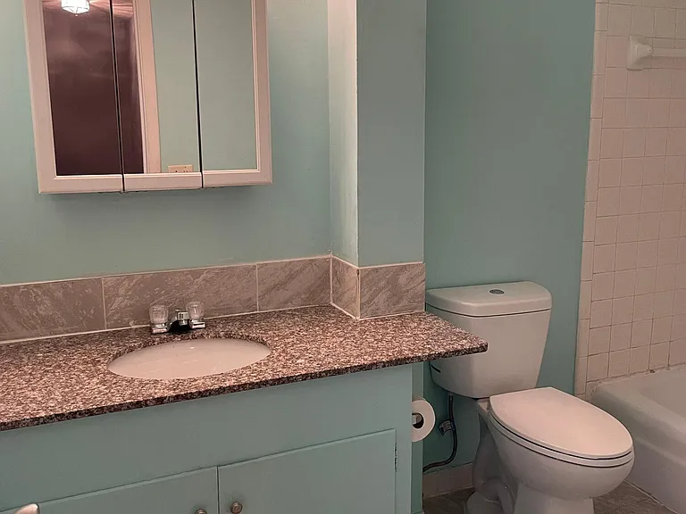 1510 Clay Ave #A — Photo 9