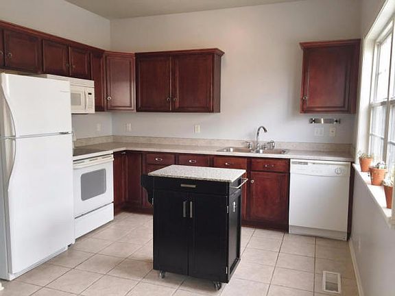 3rd image of 1305 South G Avenue #2