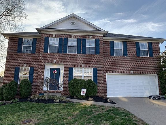 2nd image of 19202 Fenwick Ln