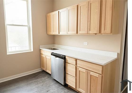 3rd image of 1319 S Harding Ave #3R