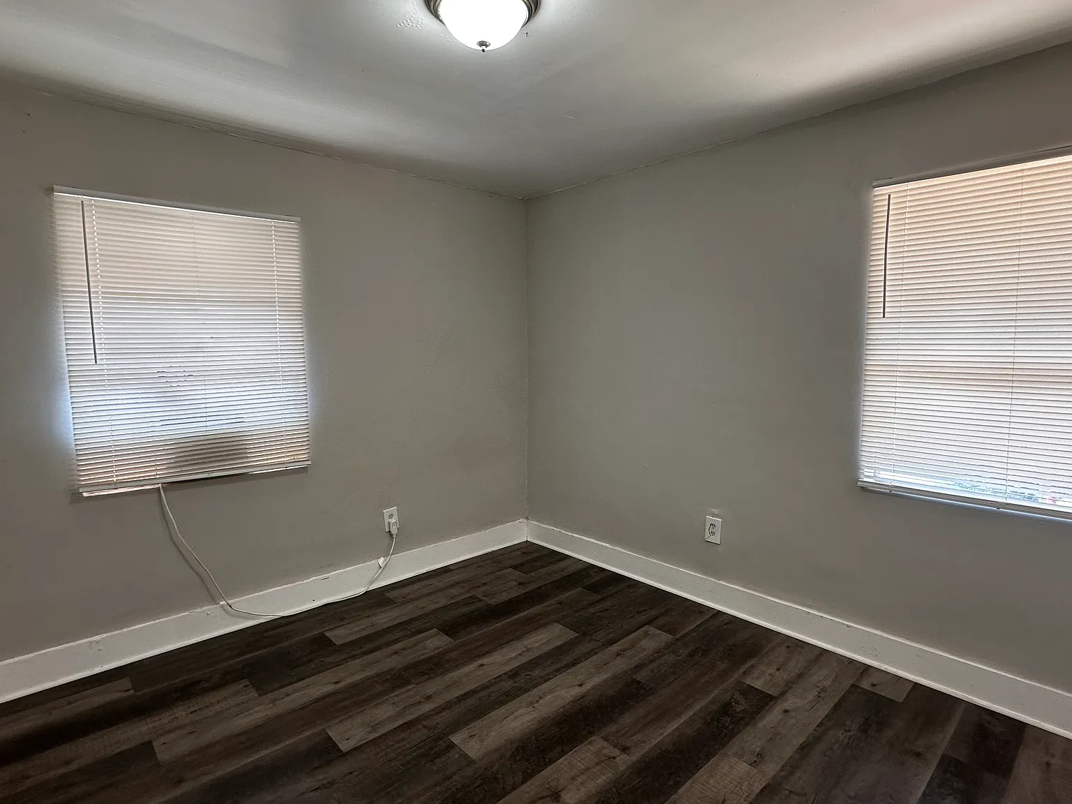 2 bed, $1,050 — Photo 4