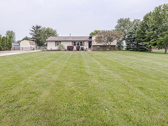 2nd image of 1352 Walbridge Rd