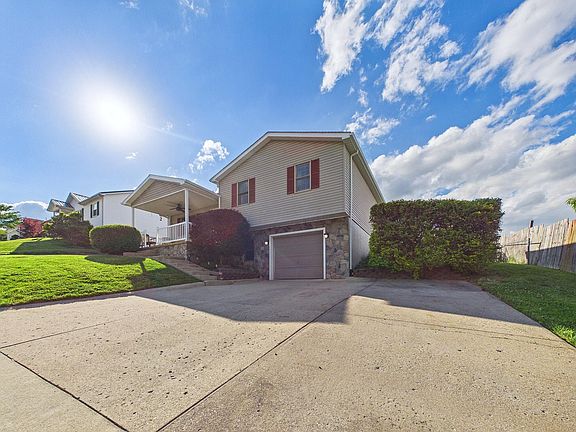2nd image of 13665 Wesley Dr