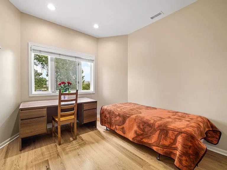 1745 Melise Dr — Photo 17