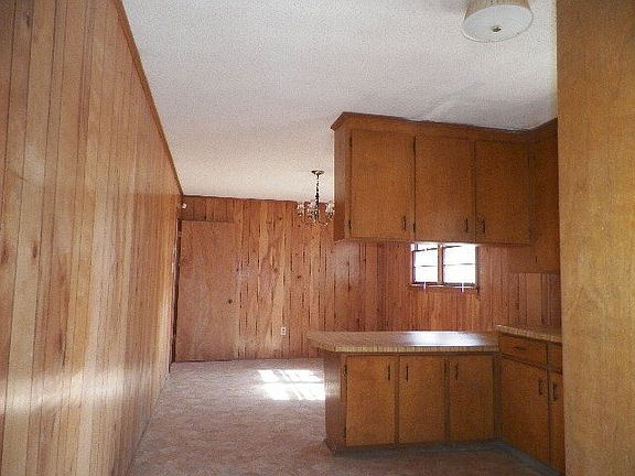 5th image of 1116 Cambridge Ave E