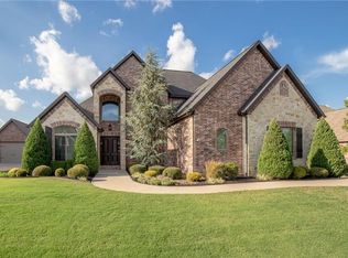 3071 Laurel Cir, Centerton, AR 72719