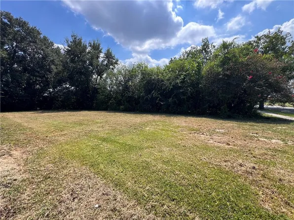 1813 Mehle St, Arabi, LA 70032